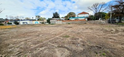 Venta y alquiler de Terreno en Carrasco Norte, Montevideo.
