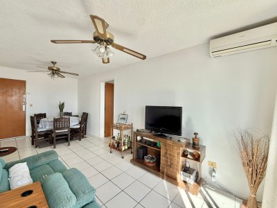 Apartamento en alquiler anual.