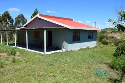 Chacra de 6has proxima a pueblo Eden