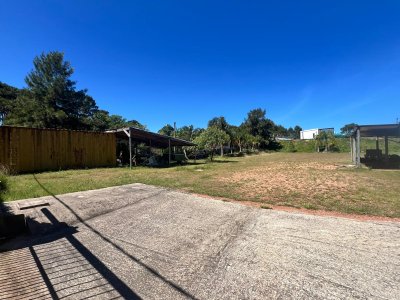 Terreno en venta Club del Lago