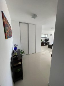 Se alquila apartamento en parada 6 de la brava