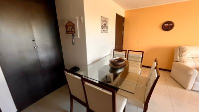 Se alquila apartamento en parada 16 de Roosevelt