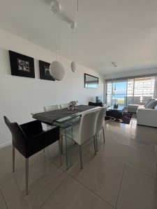 Apartamento Vista Brava en alquiler de temporada con excelente vista al mar