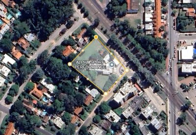 En venta terreno Alpha Sport
