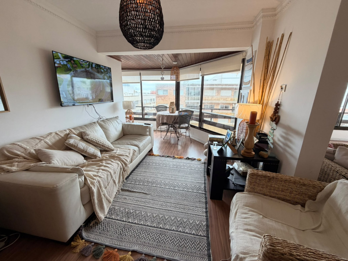 HERMOSO APARTAMENTO EN LA PENINSULA