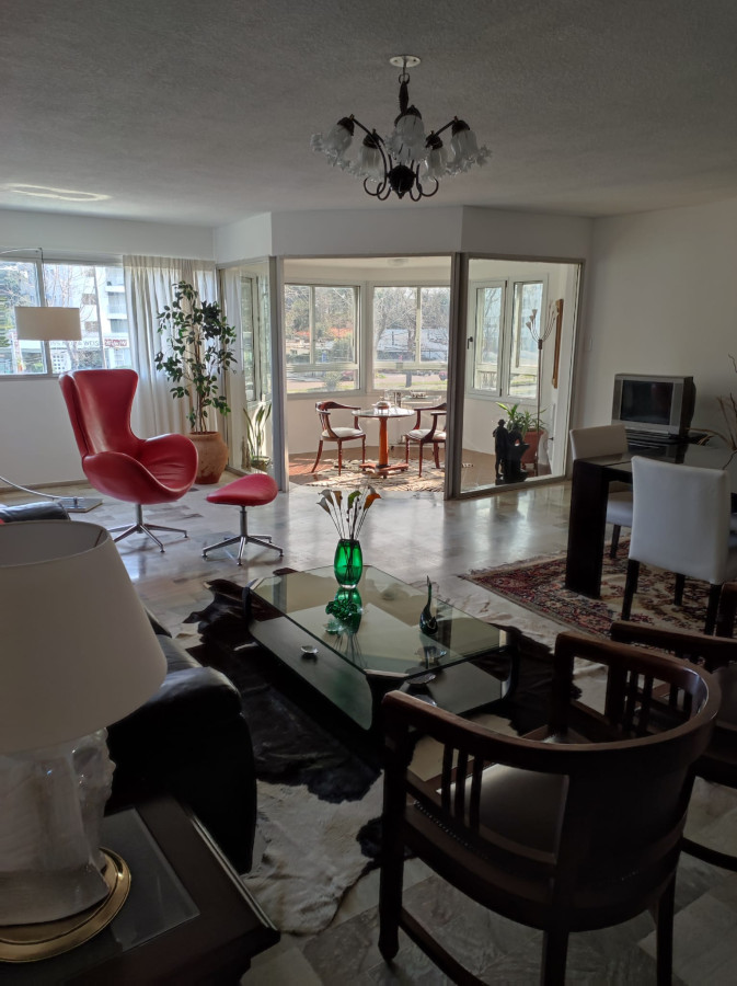 Ideal para vivir todo el año! Ambientes amplios, amenities, garage.