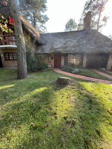 Hermoso chalet, Disponible en Alquiler Anual 