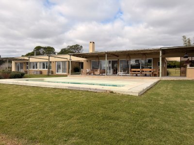 Venta de Casa en Exclusivo Barrio Privado El Quijote 