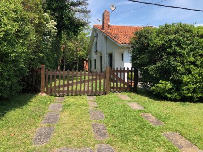 VENTA ALQUILER  CASA PUNTA DEL ESTE MANSA