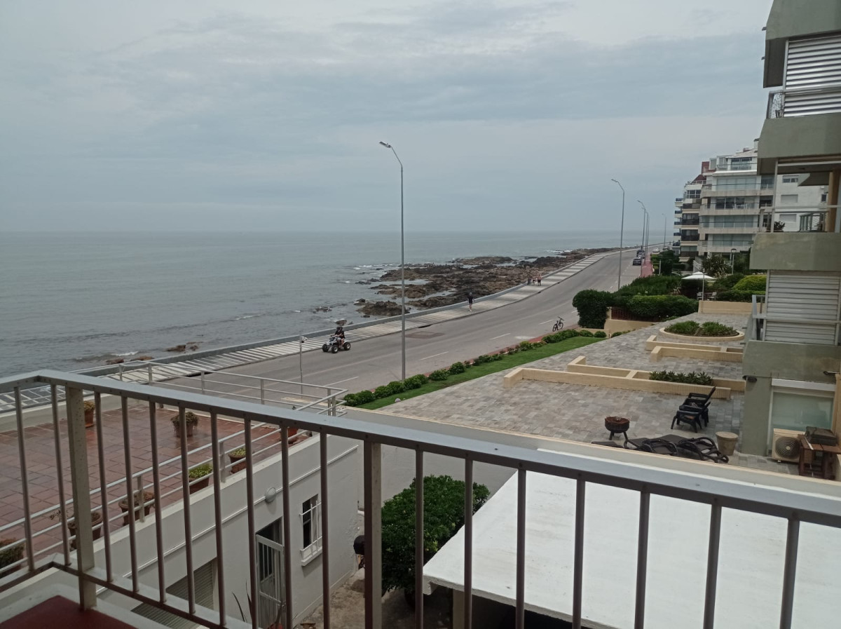 Apartamento en península. Excelente vista.