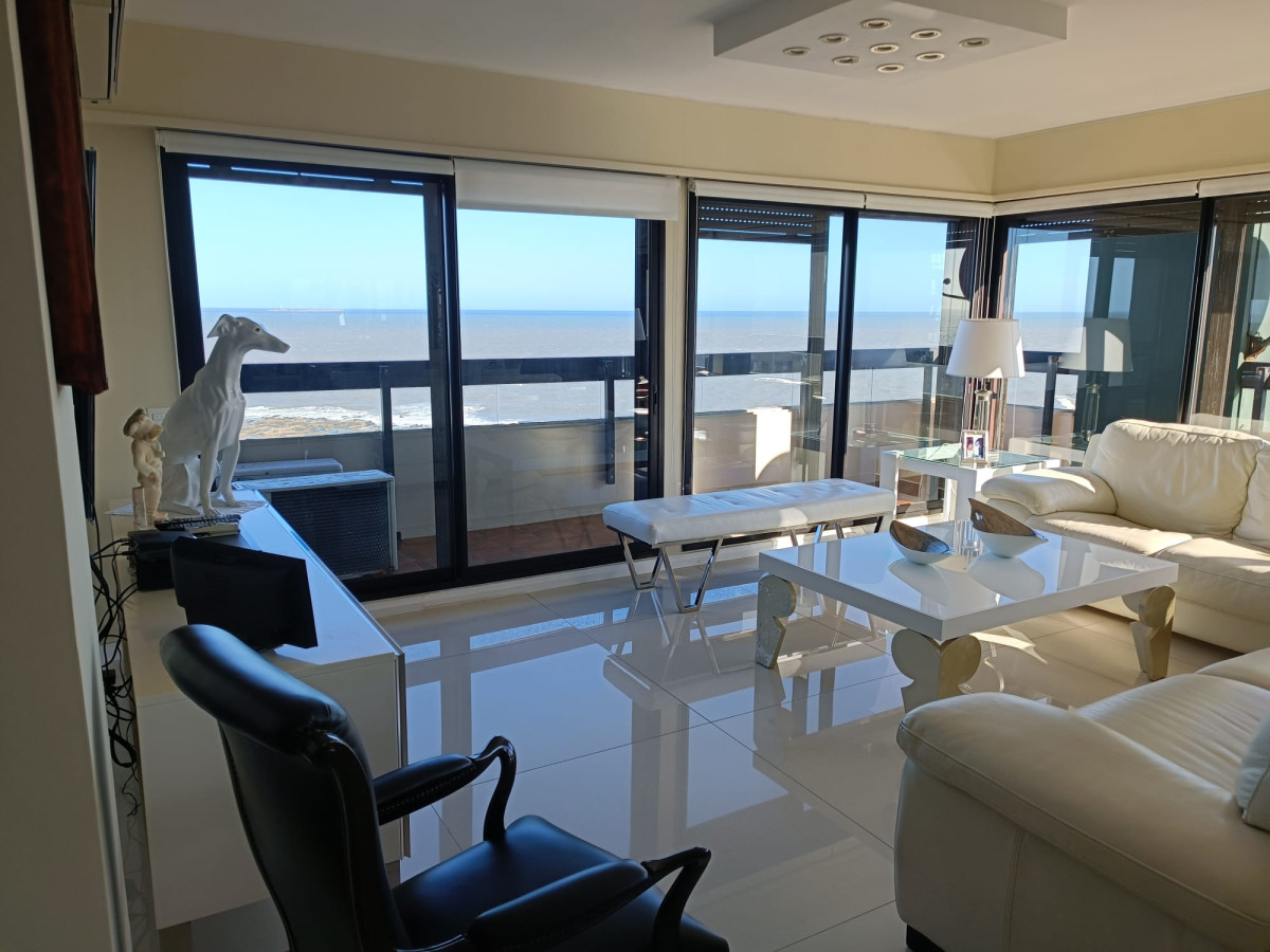 Apartamento dúplex en península, excelente vista al mar 