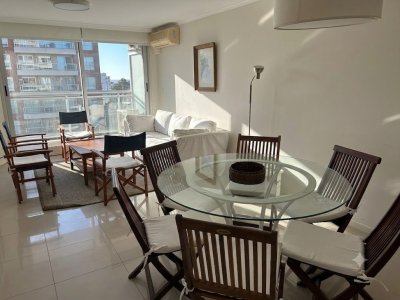 Departamento de tres dormitorios Ocean Drive Punta del Este