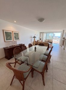 Apartamento en venta tres dormitorios Punta del Este