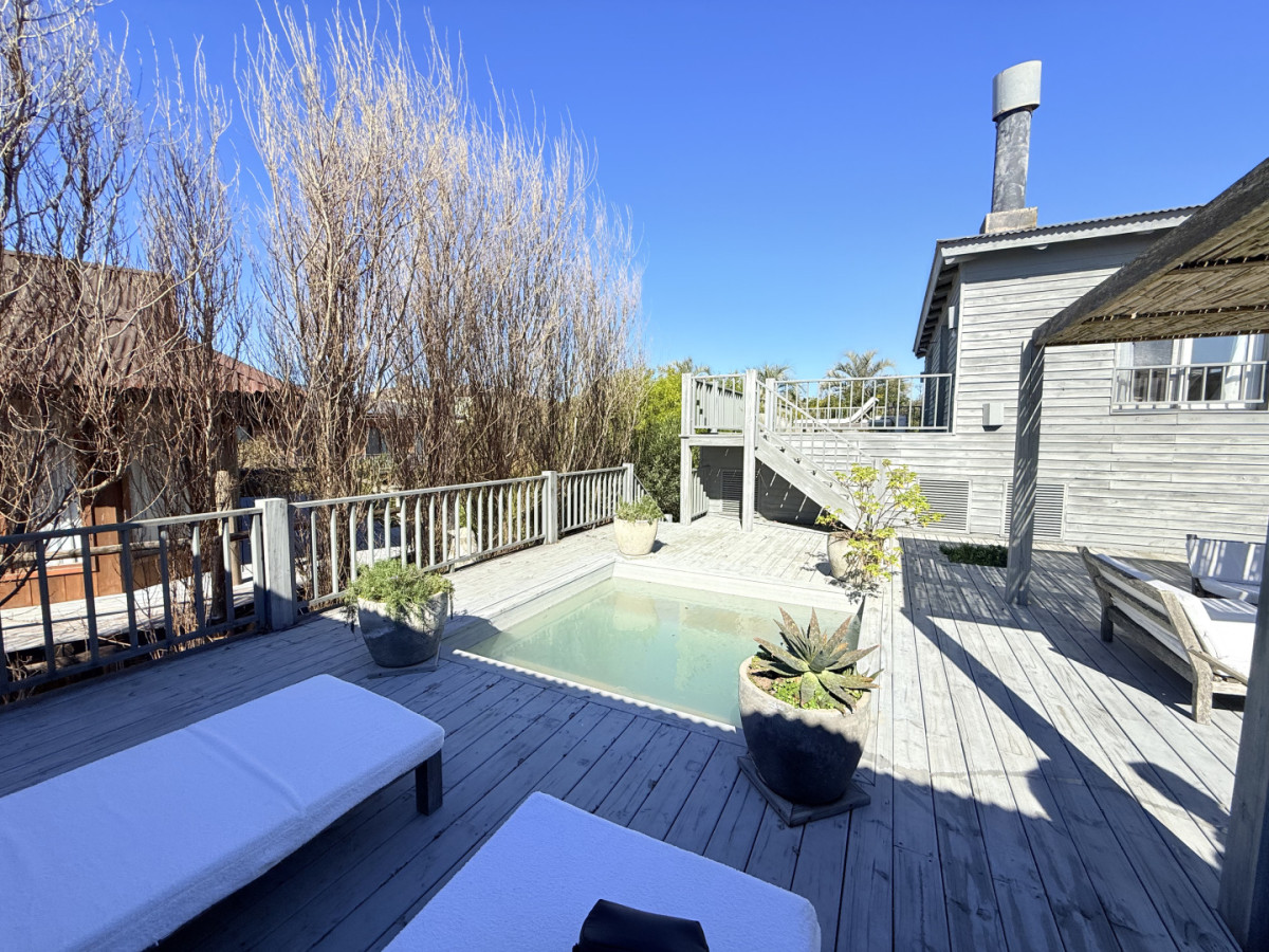 Alquiler Casa 4 suites y dependencia Jose Ignacio Village