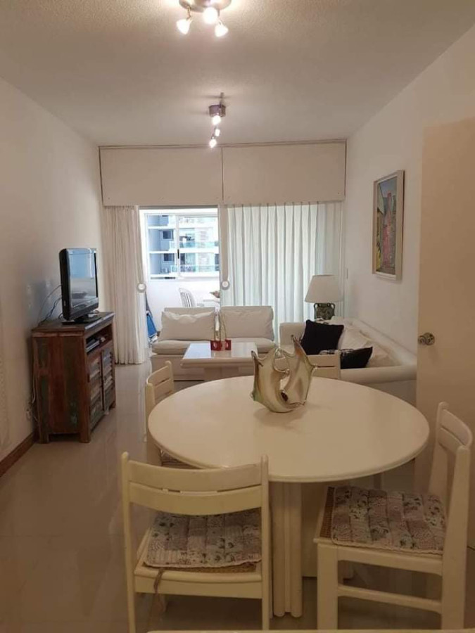 Lindo departamento bien ubicado sobre la Ave. Roosevelt