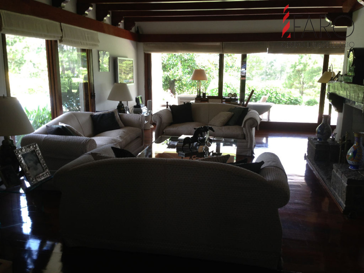 casa en venta y alquiler, golf, punta del este, 5 dormitorios. - far37198c