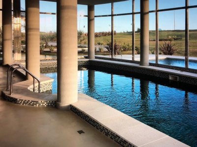 Apartamento en Venta y Alquiler, Primera Linea, 1 Dormitorio