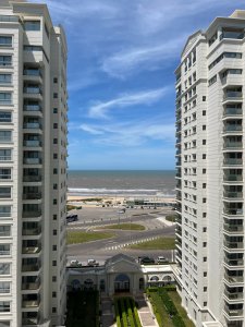 Apartamento en Venta y Alquiler, Brava, Punta del Este, 3 Dormitorios.