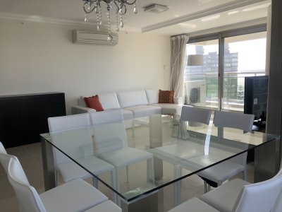 Apartamento en Alquiler, Brava, Punta del Este, 2 Dormitorios.