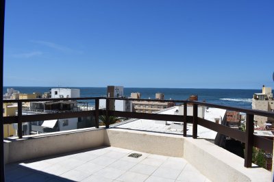 Apartamento en Venta, Mansa, Punta del Este, 3 Dormitorios.