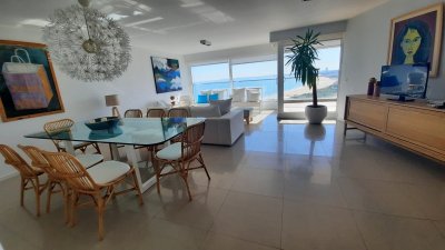 Apartamento en Venta y Alquiler, Mansa, Punta del Este, 3 Dormitorios.