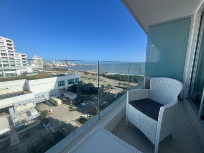 Apartamento en de 1 dormitorio Playa Mansa primera linea