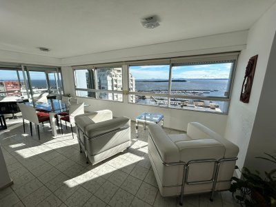 Apartamento en Alquiler, Peninsula, Punta del Este, 2 Dormitorios.
