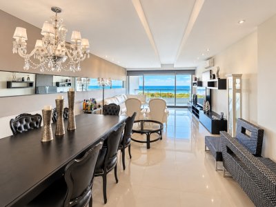 Apartamento en Venta y Alquiler, Brava, Punta del Este, 3 Dormitorios.