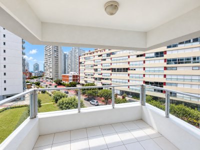 VENTA DE APARTAMENTO DE 1 DORMITORIO Y MEDIO EN BRAVA PUNTA DEL ESTE