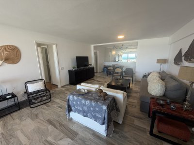 Apartamento en Alquiler, Peninsula, Punta del Este, 3 Dormitorios.