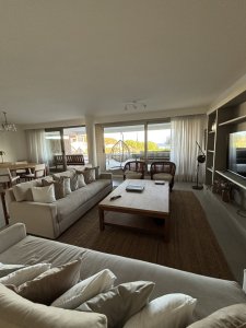 Exclusivo Apartamento en Venta - MOREA BAY 