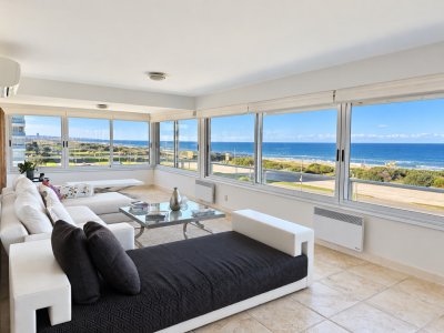 Amplio Apartamento en Brava - Punta del Este