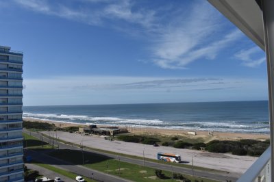 Apartamento en Venta y Alquiler, Brava, Punta del Este, 3 Dormitorios.