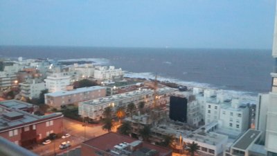 Apartamento en Venta y Alquiler, Peninsula, Punta del Este, 2 Dormitorios.