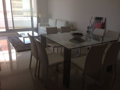 Apartamento en Venta y Alquiler, Aidy Grill, Punta del Este, 3 Dormitorios.