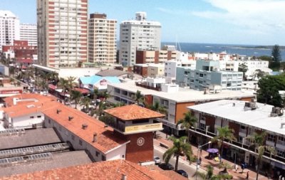 Apartamento en Venta y Alquiler, Peninsula, Punta del Este, 1 Dormitorios.