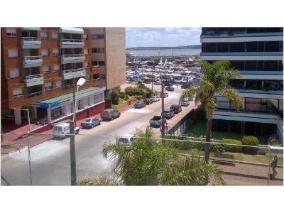 Apartamento en Venta , Peninsula, Punta del Este, 2 Dormitorios.