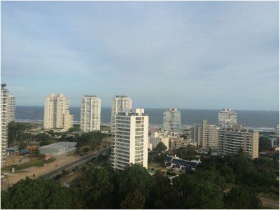 Apartamento en Venta y Alquiler, Roosevelt, Punta del Este