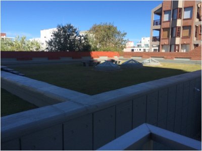 Apartamento en Venta y Alquiler, Peninsula, Punta del Este, 2 Dormitorios.