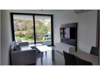 Apartamento en Venta y Alquiler, Mansa, Punta del Este, 1 Dormitorios.