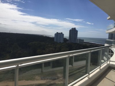 Apartamento en Venta, Roosevelt - Playa Brava Punta del Este, 1 Dormitorio.