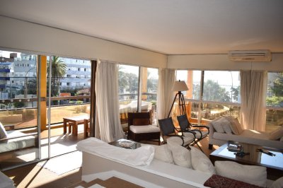 Apartamento en Alquiler, Peninsula, Punta del Este, 2 Dormitorios.