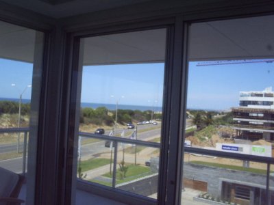 Apartamento en Venta y Alquiler, Brava, Punta del Este, 4 Dormitorios.