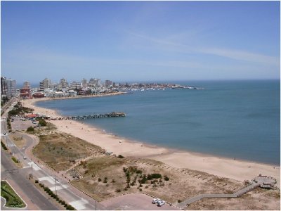 Apartamento en Venta y Alquiler, Mansa, Punta del Este, 4 Dormitorios.