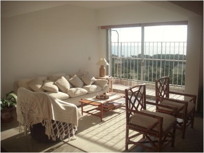 Apartamento en Venta y Alquiler, Mansa, Punta del Este, 3 Dormitorios.