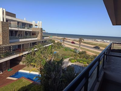 Apartamento en Venta, Manantiales, 3 Dormitorios.