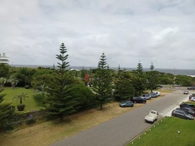 Apartamento en Venta, 4 dormitorios, Punta del este