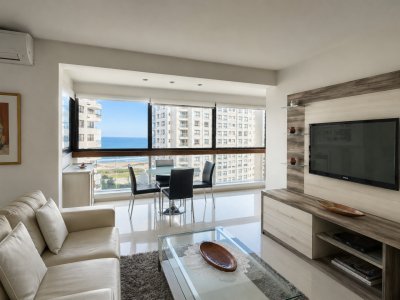 Apartamento de 2 dormitorios En Brava, Punta del Este