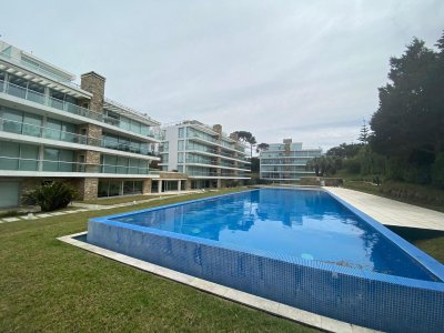 Apartamento en Venta y alquiler, Brava, Punta del Este, 3 Dormitorios.