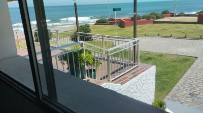 VENTA DE APARTAMENTO EN BRAVA DE 1 DORMITORIO CON VISTA AL MAR EN PENINSULA 